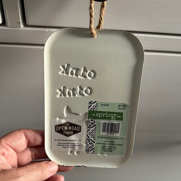 Pig Metal Wall Art Hangin Sign Pink and White - Picture 2 of 3